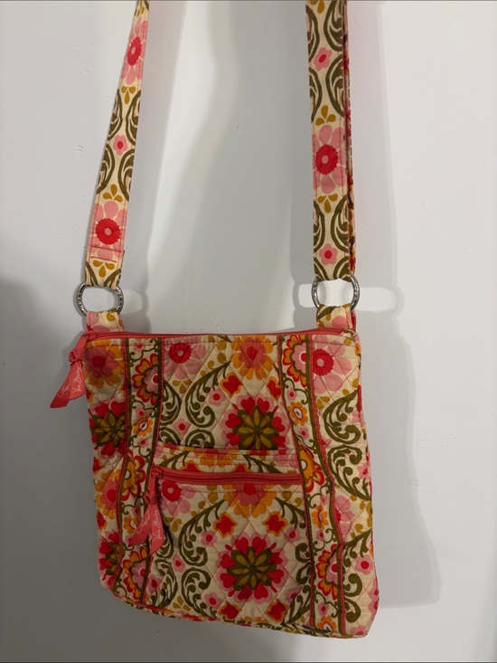Vera Bradley Handbags - Vera Bradley Coral & Olive Floral Quilted Crossbody
